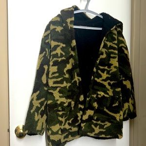 Cool camo fuzzy teddy jacket